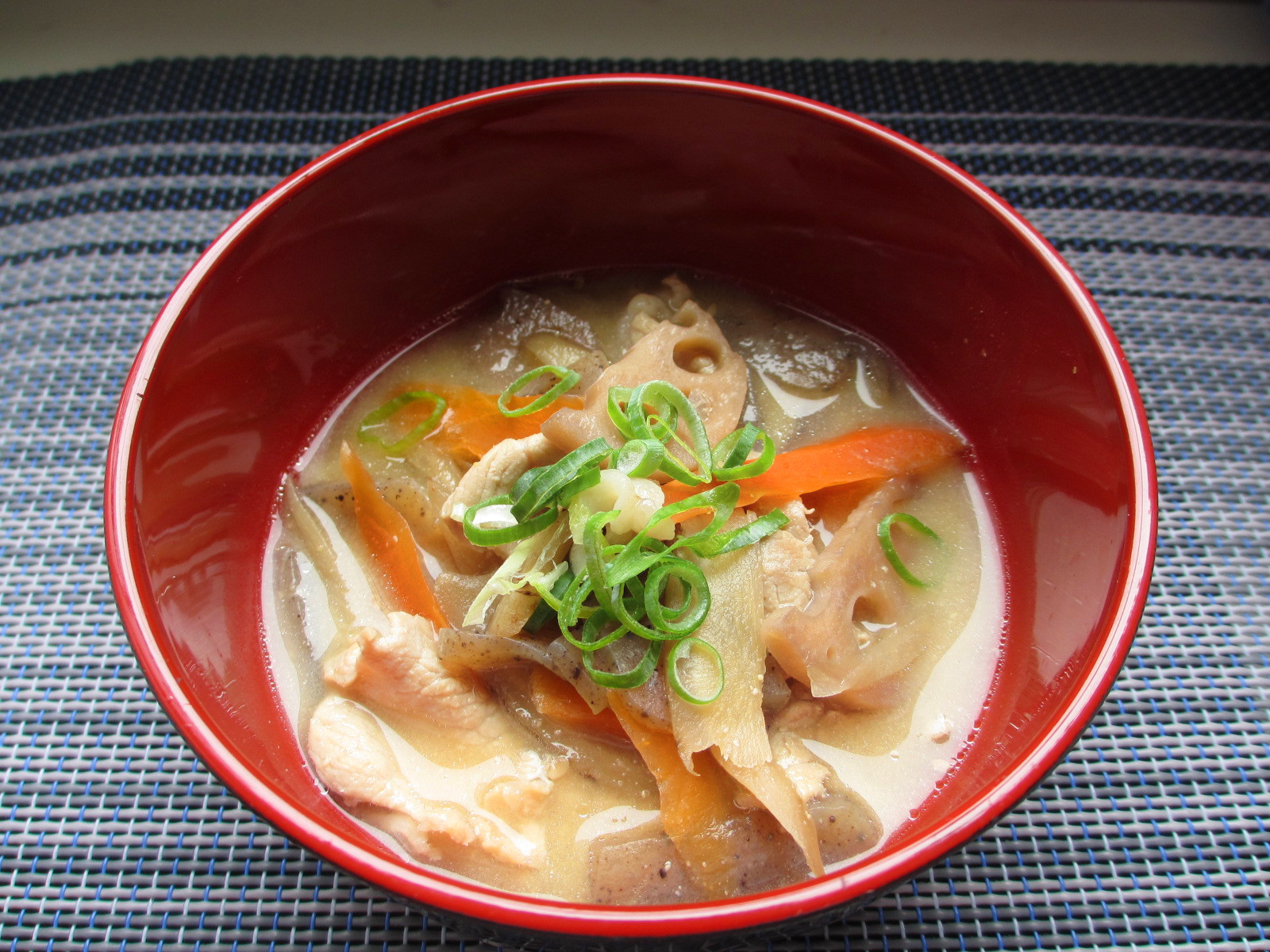 豚汁 商品紹介 株式会社創味 和惣菜 佃煮の製造販売を行う兵庫県明石市の食品メーカー